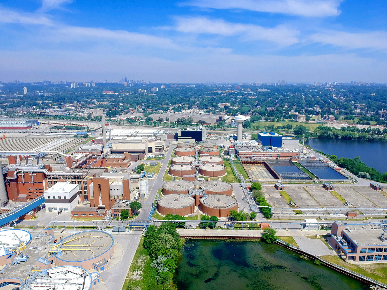 Slideshow TRANSFORMASI SEKTOR AIR MINUM